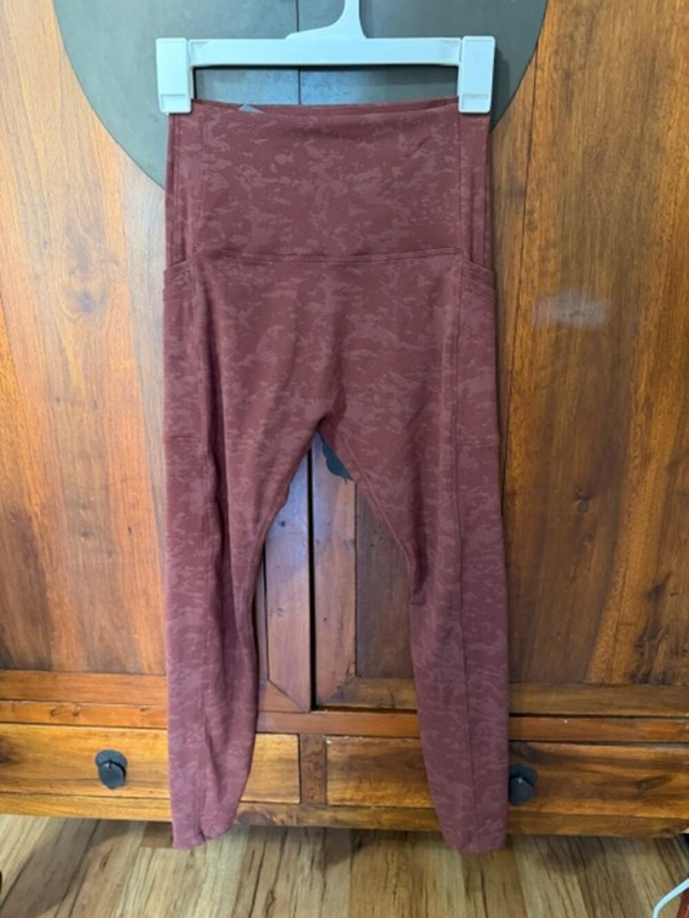 NWT Lorna Jane No ride swift ankle biter leggings size S